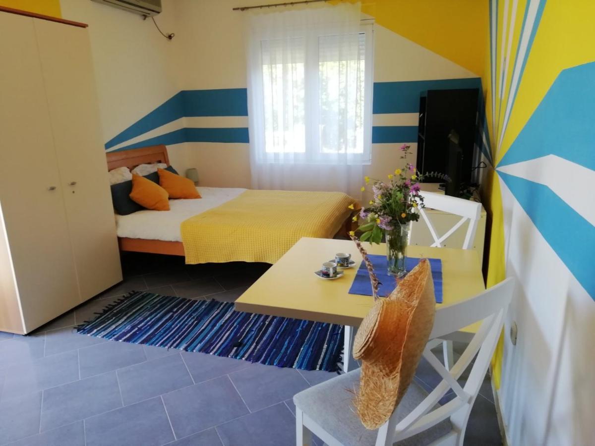 Mirta Apartments Family Farm Будва Екстериор снимка