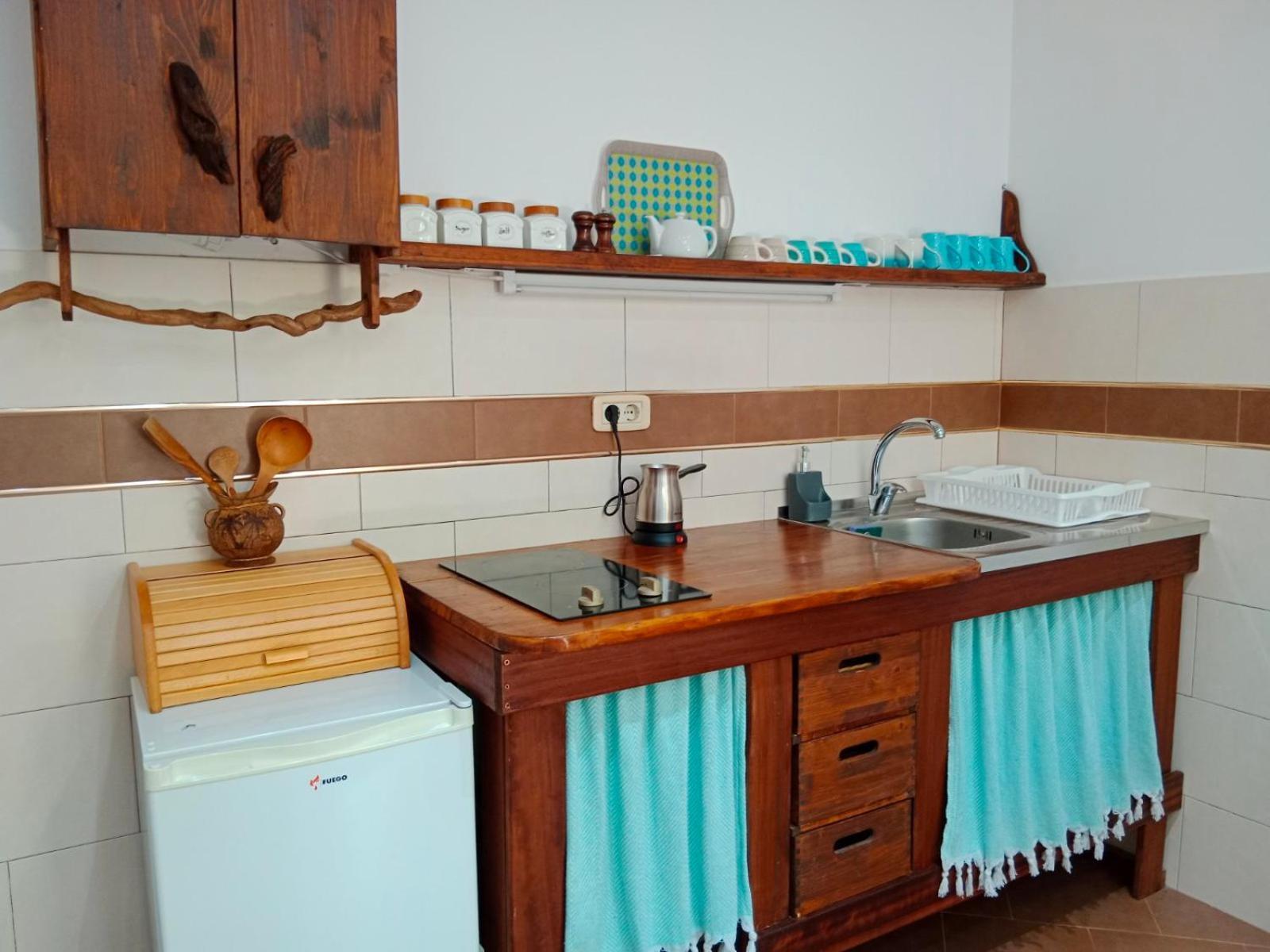 Mirta Apartments Family Farm Будва Екстериор снимка