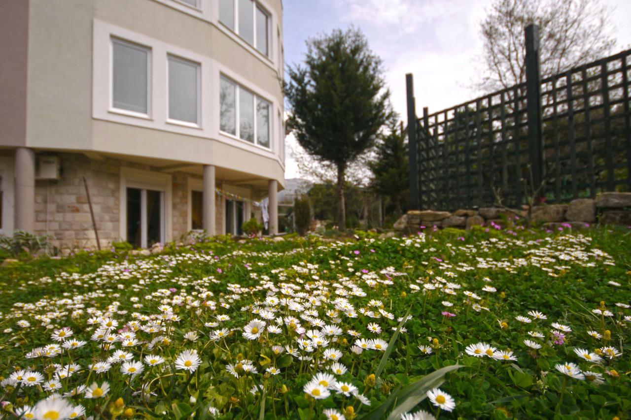 Mirta Apartments Family Farm Будва Екстериор снимка