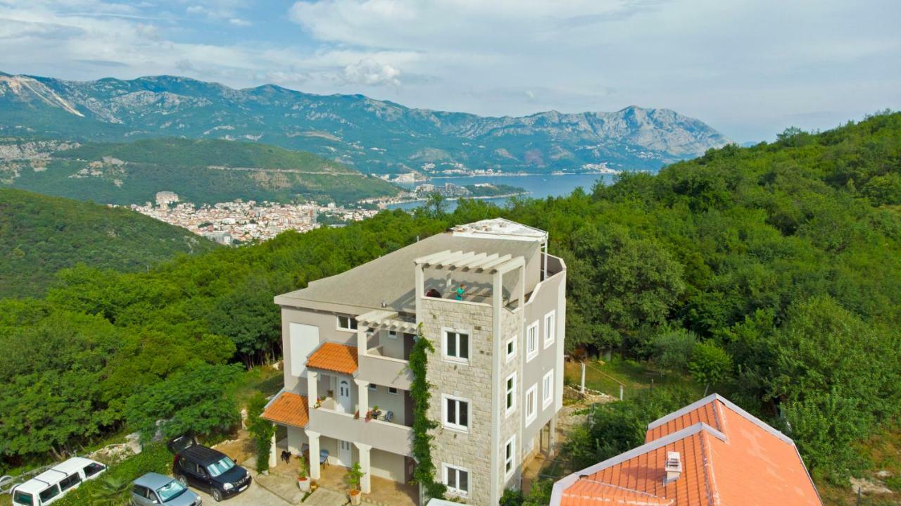 Mirta Apartments Family Farm Будва Екстериор снимка